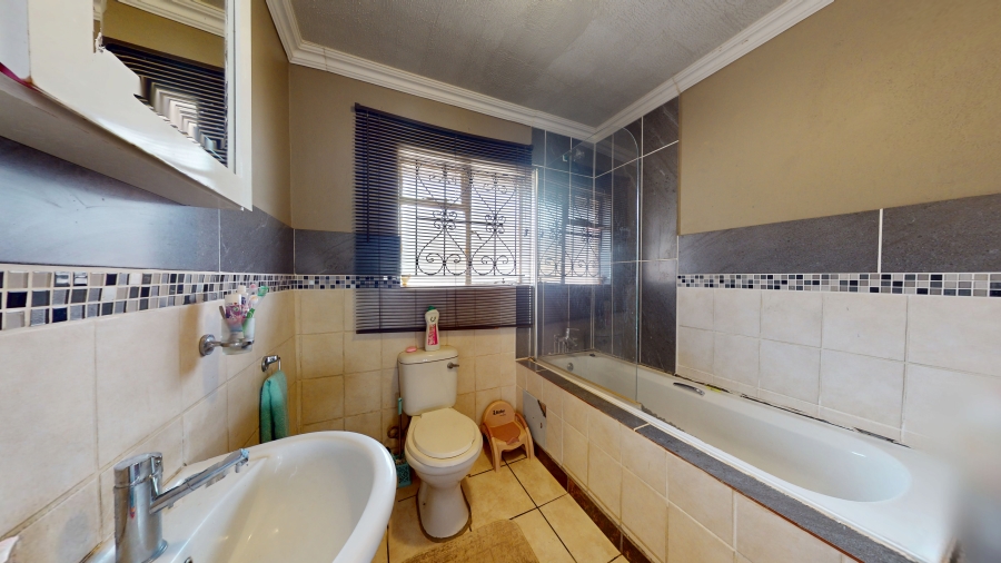 3 Bedroom Property for Sale in Promosa North West